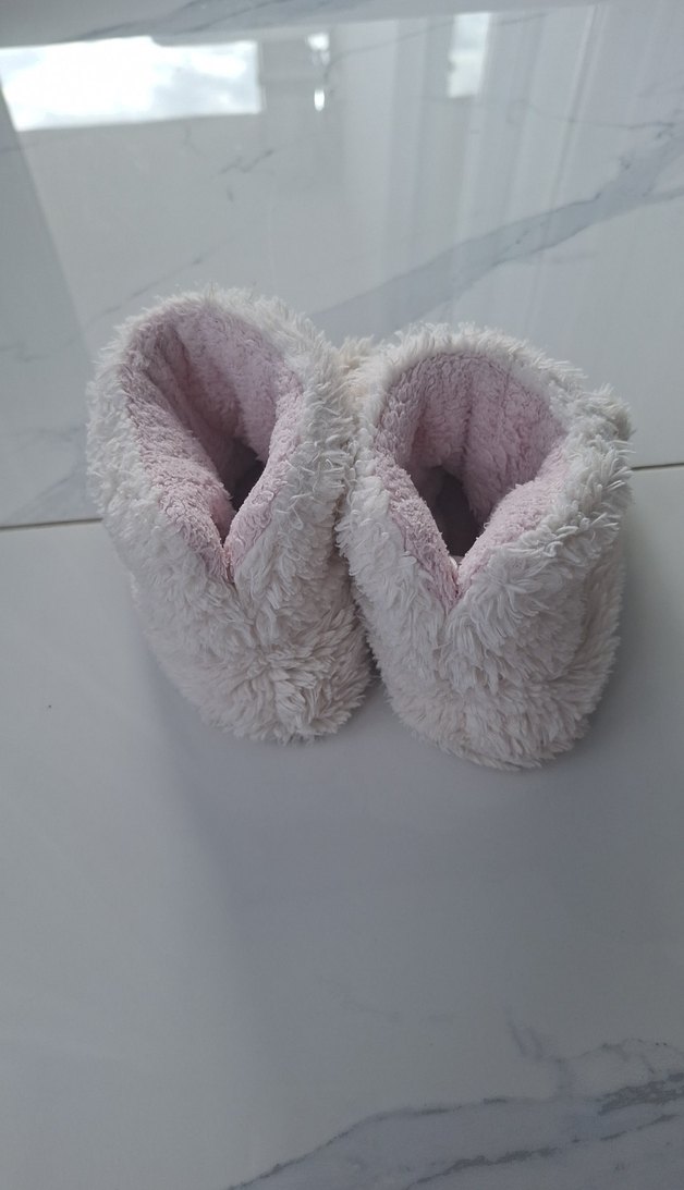 Kız Bebek Beyaz Kürk Detaylı Sıcak Terlik - Görsel 3