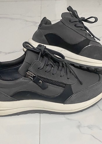 Greyder Gri Fermuarlı Deri Kadın Spor Ayakkabı - Görsel 2