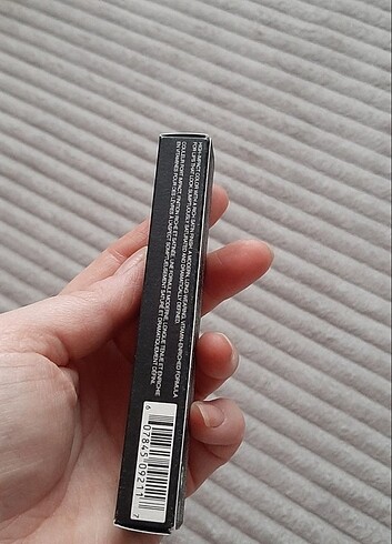 Beden Nars dudak kalemi