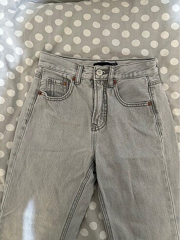 32 Beden stradivarius gri d96 jean