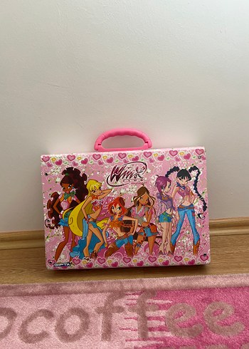 Pembe Winx Okul Çantası