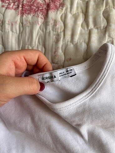 s Beden bershka tisort