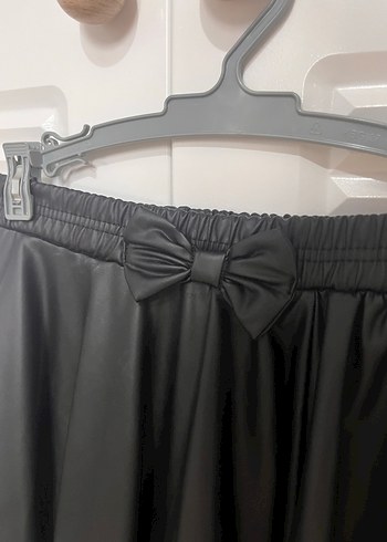 Siyah Deri Pilili Mini Etek - Görsel 2