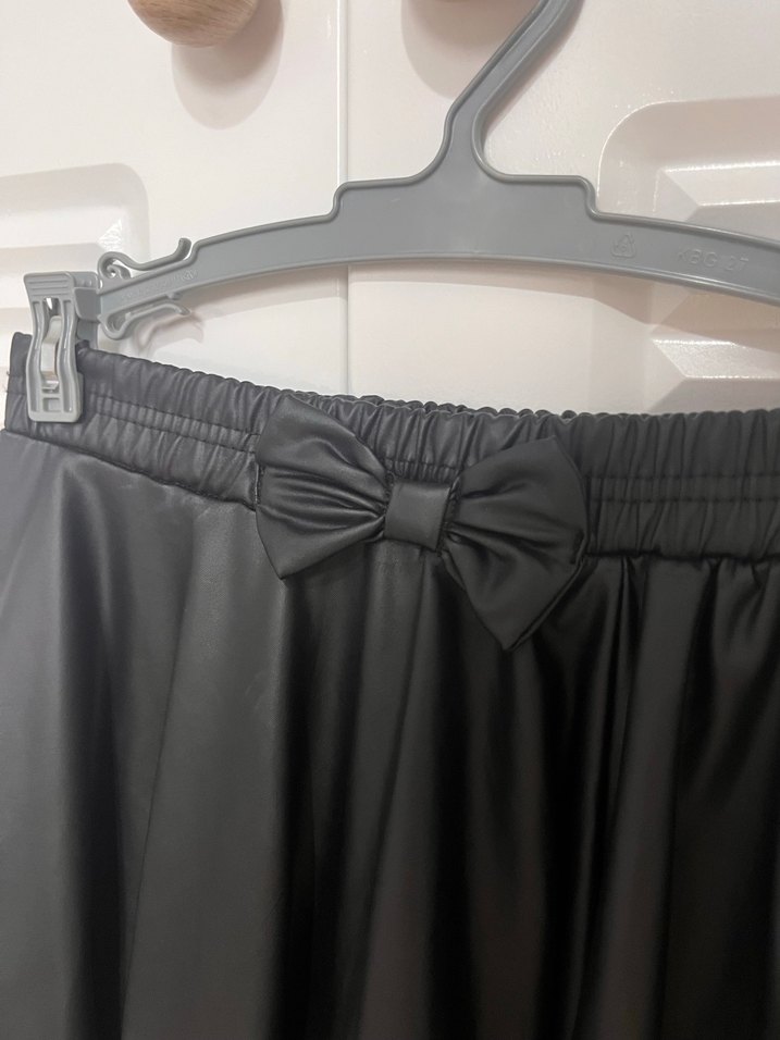 Siyah Deri Pilili Mini Etek - Görsel 2