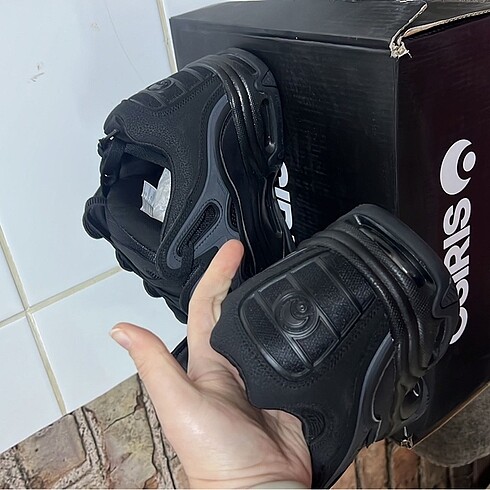 44 Beden siyah Renk Osiris ayakkabı
