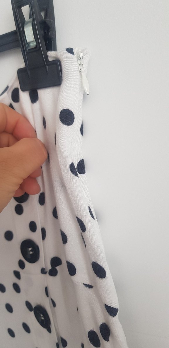 Düğmeli Puantiyeli Midi etek - Görsel 3