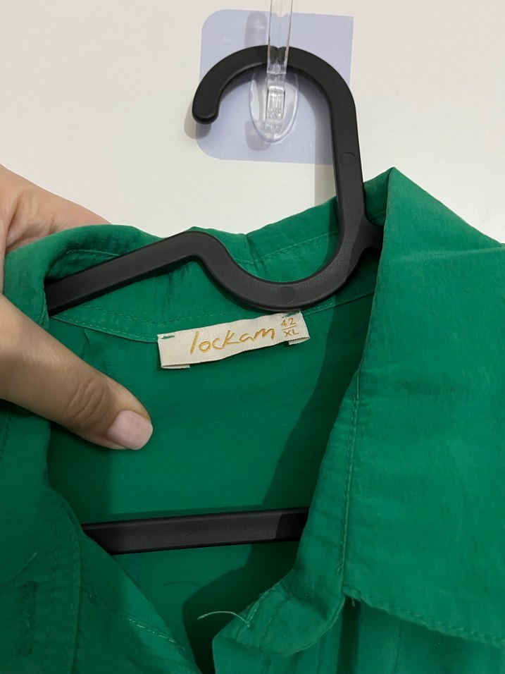 Yeşil Düğmeli Uzun Kollu Gömlek - Görsel 4