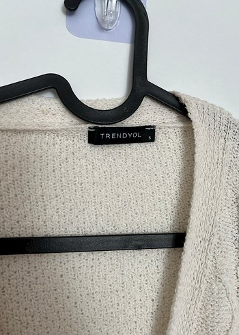 Bej V Yaka Örgü Hırka - Görsel 3