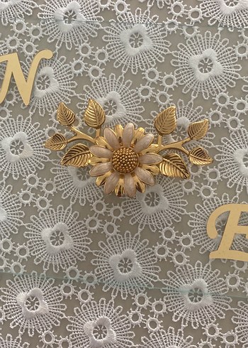 Beden Vintage Dantel ve Altın Detaylı Gelin Aksesuarı söz kutusu mendi