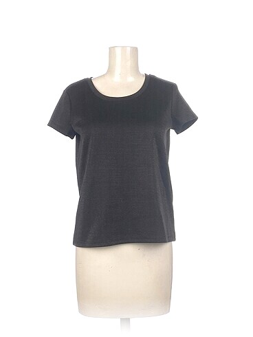 Diğer T-shirt %70 İndirimli.