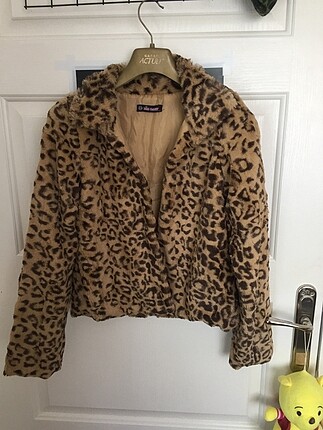 Leoparlı peluş