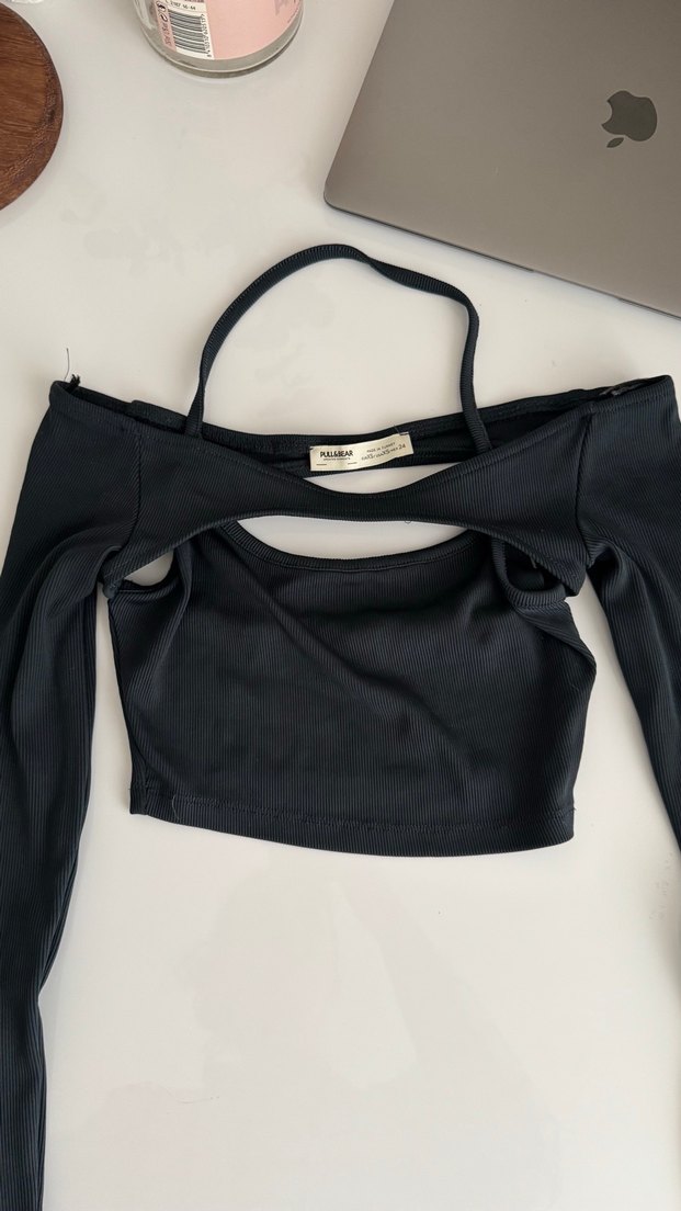 Askılı ve Tokalı Siyah Kadın Bluz - Görsel 2