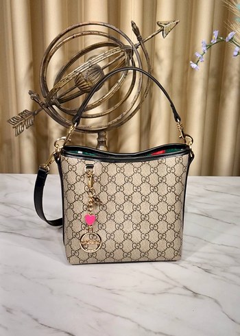  Beden Gucci Bucket Çanta