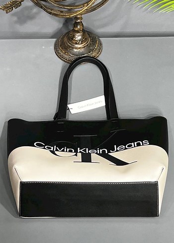  Beden Calvin Klein Çanta