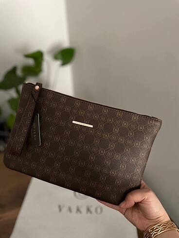 Diğer Vakko clutch
