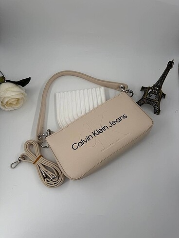Beden Calvin Klein Baget