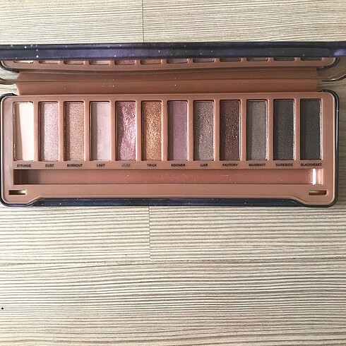 Maybelline Nakeds far paleti 12 renk