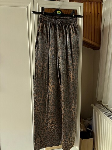 Leopar pantolon