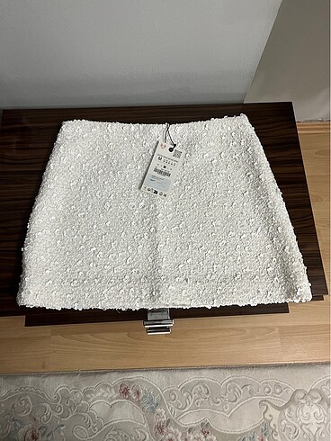Zara pullu etek