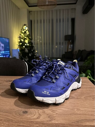 Oysho marka waterproof 38 numara ayakkabı