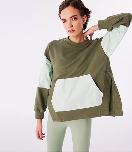 Etiketi üstünde haki renk s beden sweatshirt