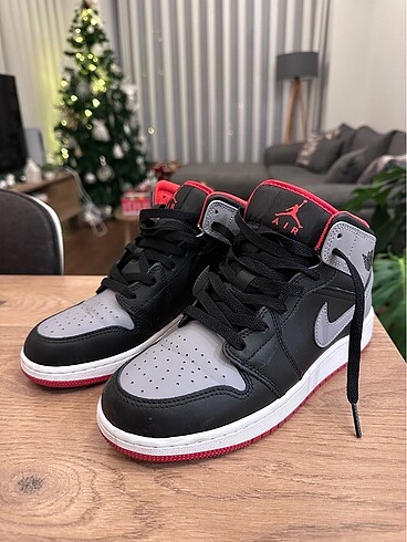 38 Beden Orijinal marka air jordan 38 numara ayakkabı