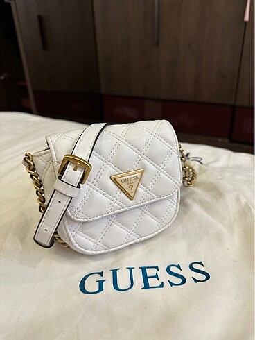 Guess marka çaprak çanta