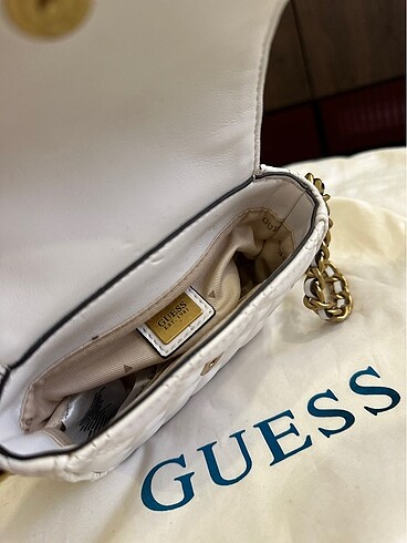 Guess Guess marka çaprak çanta