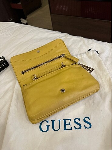  Beden guess marka çapraz çanta