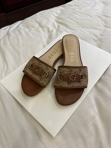Guess marka 36 numara terlik
