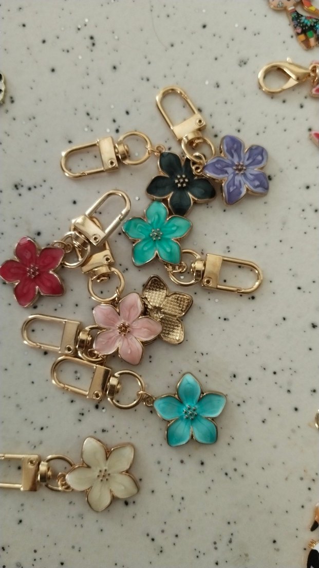 Zincir Detaylı Mini Kadın küpe,charm - Görsel 3