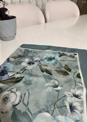 Çiçek Desenli soft şal - Görsel 2