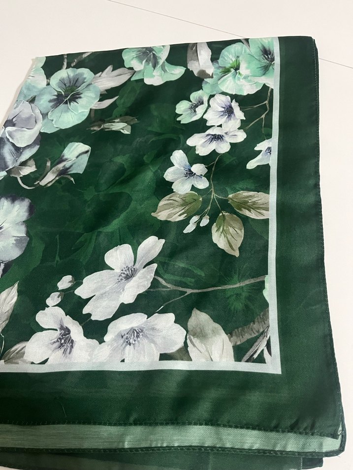 Çiçek Desenli soft şal - Görsel 3