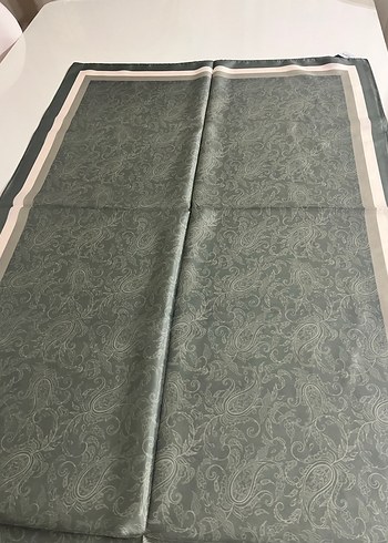 Yeşil krem kadın saten görünümlü parlak şal - Görsel 2