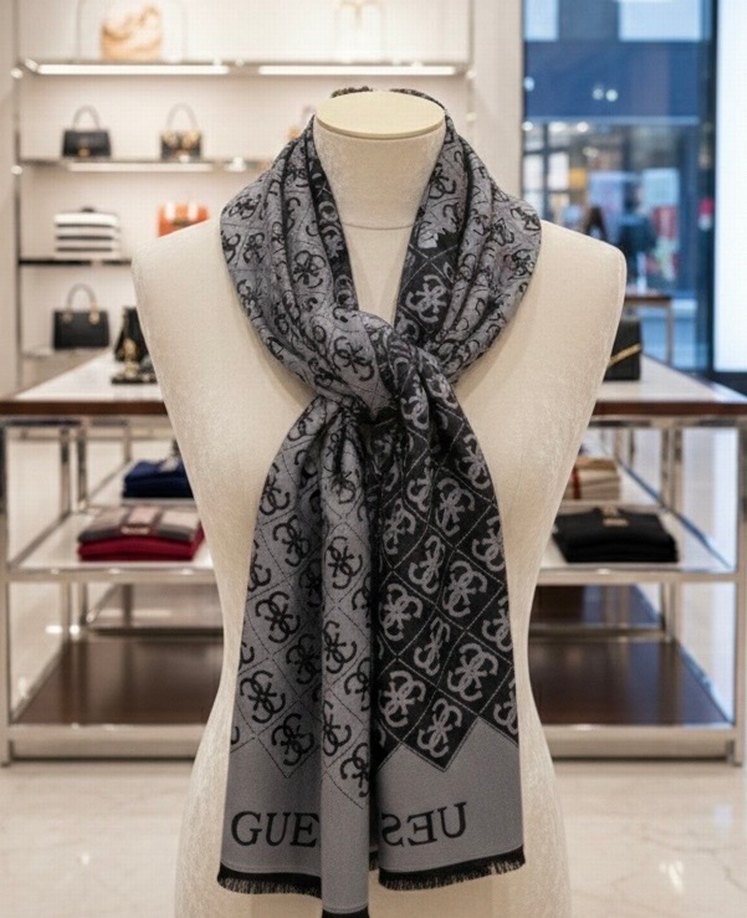 Gri Guess Çift Taraflı Soft Şal - Görsel 3