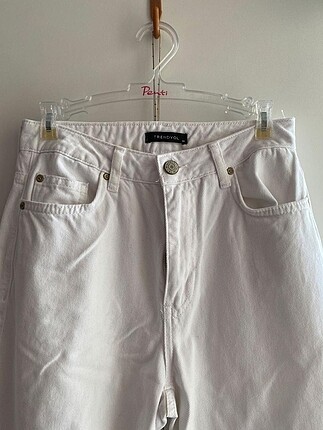 Beyaz culotte hafif kısa pantolon