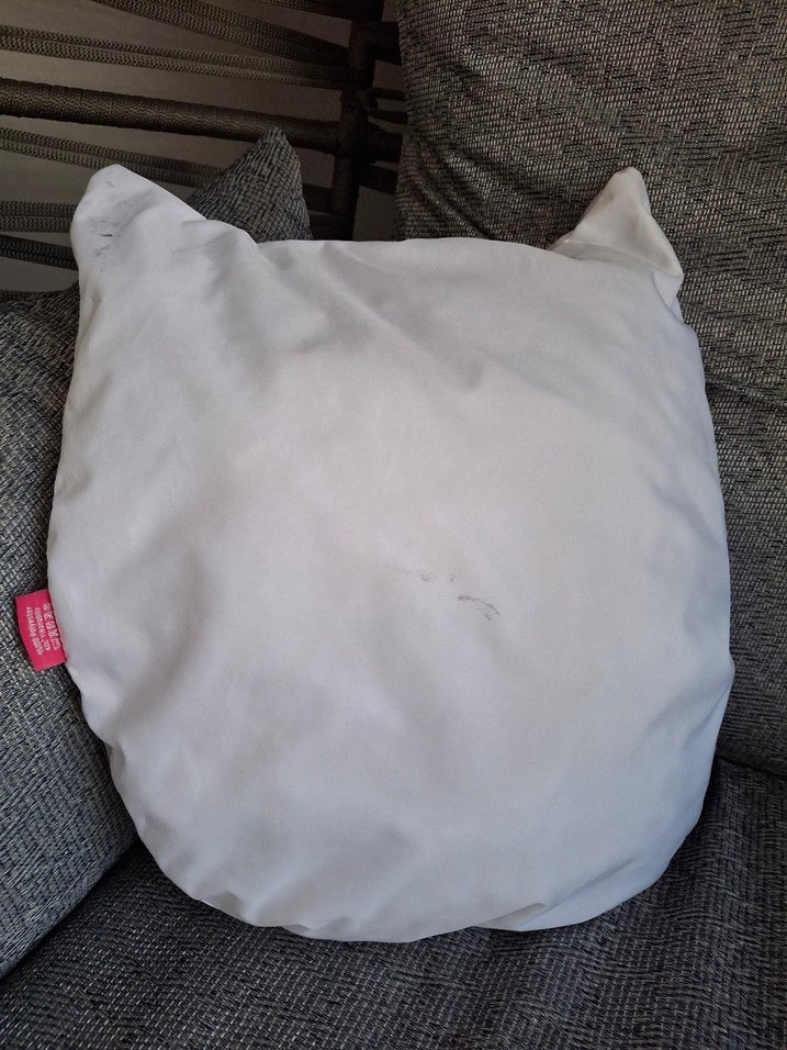 Beyaz Kedi Yüzü Desenli Dekoratif Yastık - Görsel 4