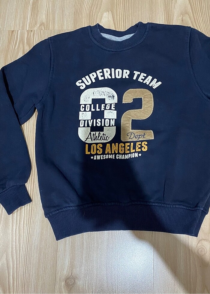 Üç adet Sweatshirt - Görsel 2