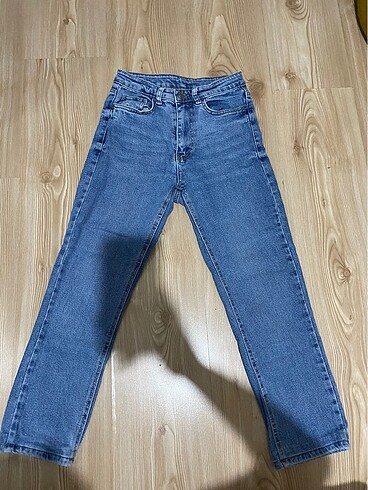 mom jeans