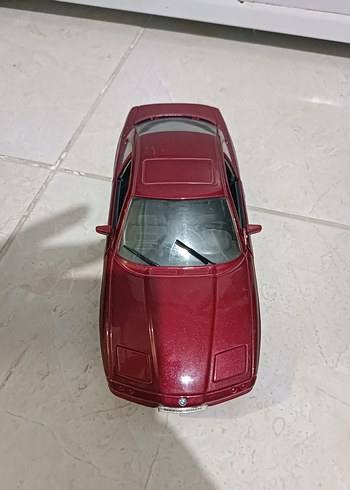 Beden 1/18 BMW 850 i