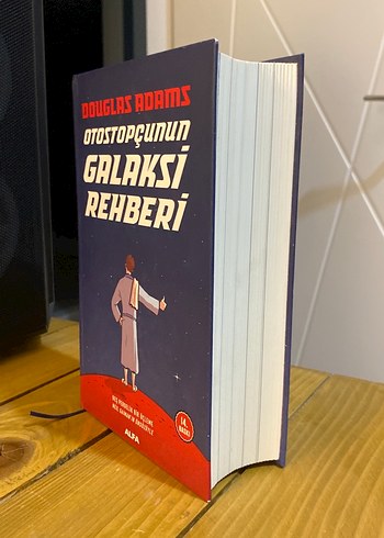 Otostopçunun Galaksi Rehberi - Douglas Adams - Görsel 5
