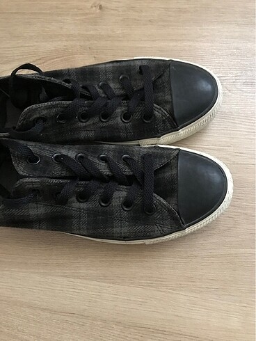 40 Beden siyah Renk Converse ayakkabı