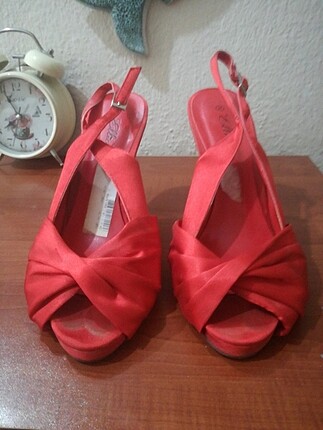 Dans ayakkabısı tango salsa bachata saten kırmızı rugan balo gec