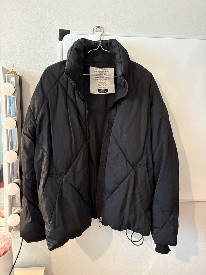 Bershka kadın mont - Görsel 2