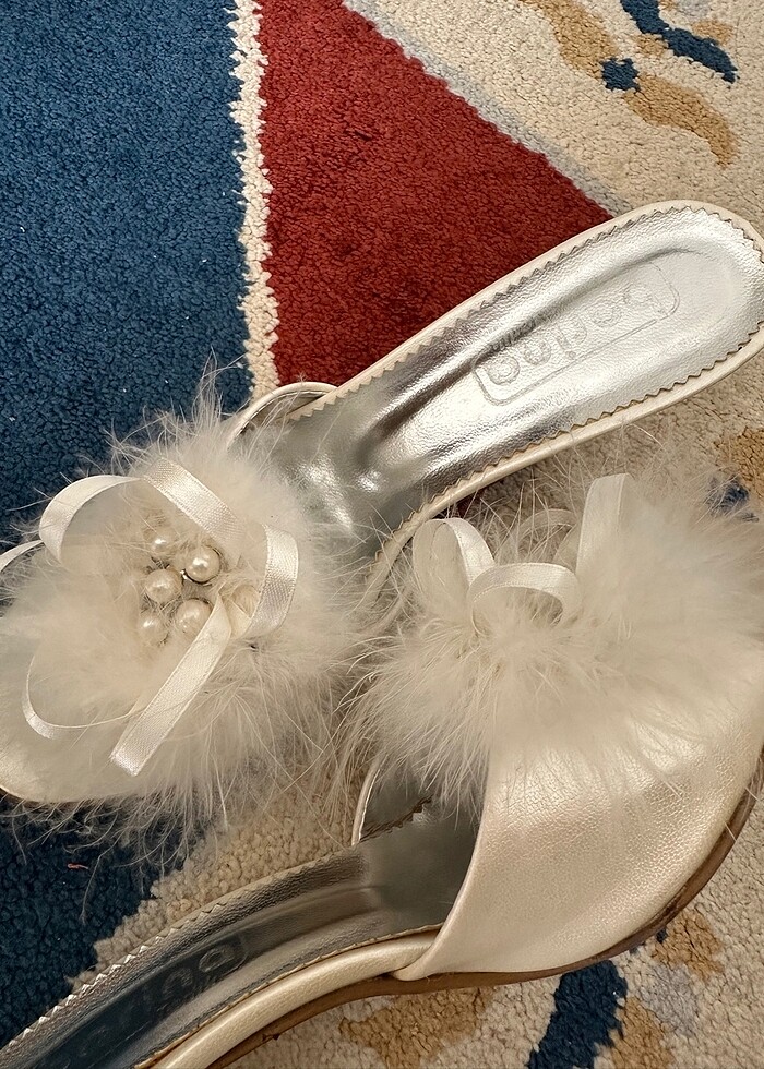 Kadın tüylü terlik - Görsel 3