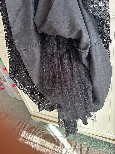 Siyah balık model gece elbisesi - Görsel 7