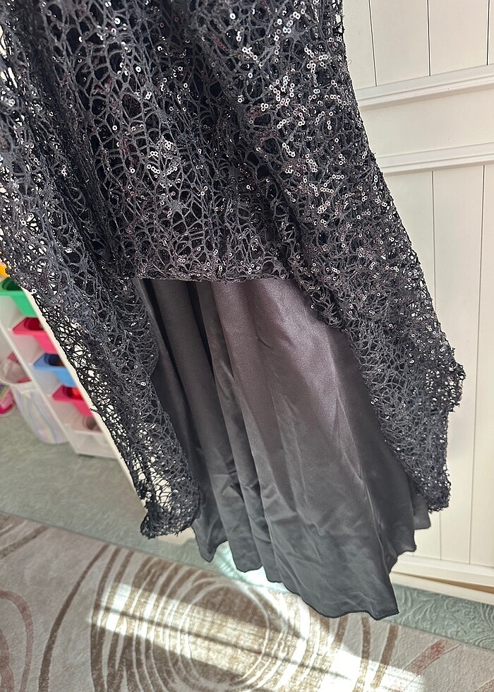 Siyah balık model gece elbisesi - Görsel 4