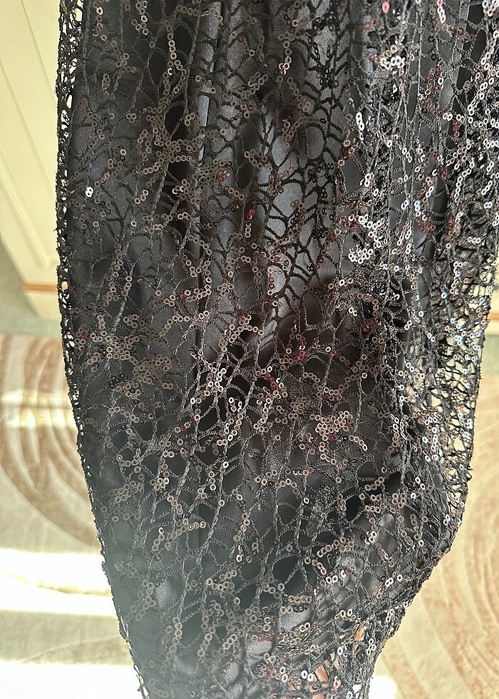 Siyah balık model gece elbisesi - Görsel 3