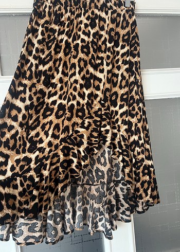 Leopar Desenli Uzun Volanlı Etek - Görsel 2