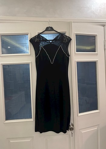 Zincir Detaylı Siyah Midi Gotik Elbise - Görsel 3